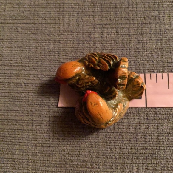 Nuzzling Cardinals Resin Mini Figurine Made in Taiwan TT-71 - Picture 8 of 9